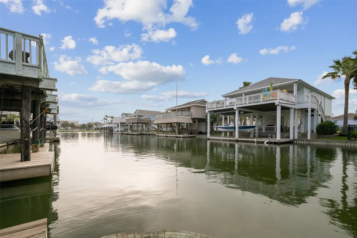 22118 Matagorda Drive, Galveston, TX 77554 - Image #1