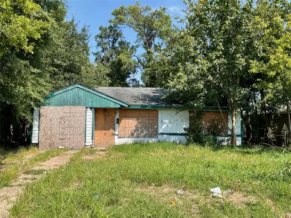 5233 Dieppe Street, Houston, TX 77033