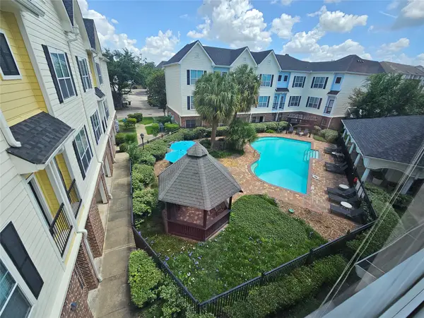 9200 Westheimer Road #203, Houston, TX 77063