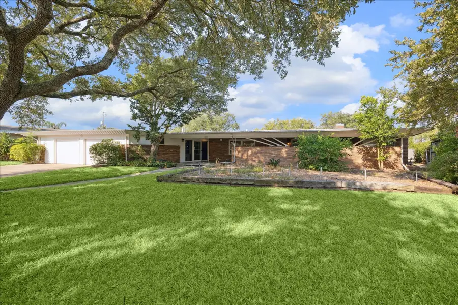 1205 Harbor View, Galveston, TX 77550 - Image #2