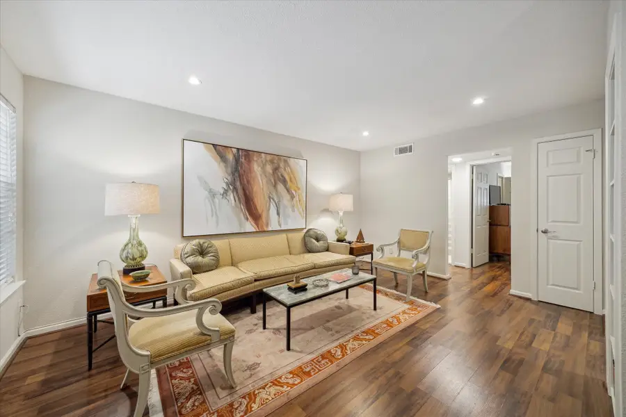 606 Marshall Street #C2, Houston, TX 77006 - Image #2