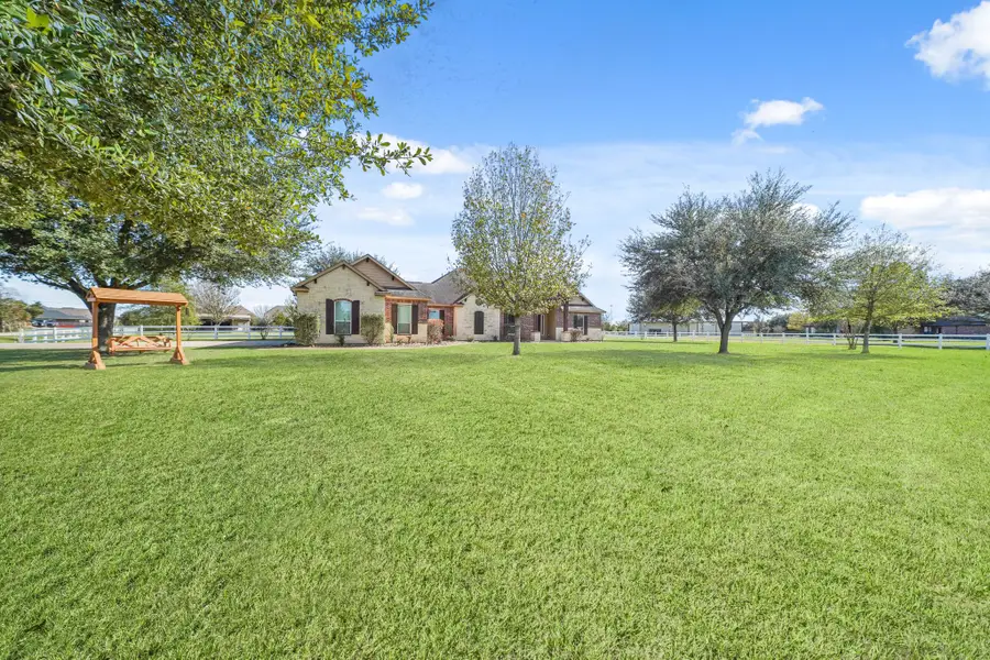 20015 Stone Lake Circle, Tomball, TX 77377 - Image #3