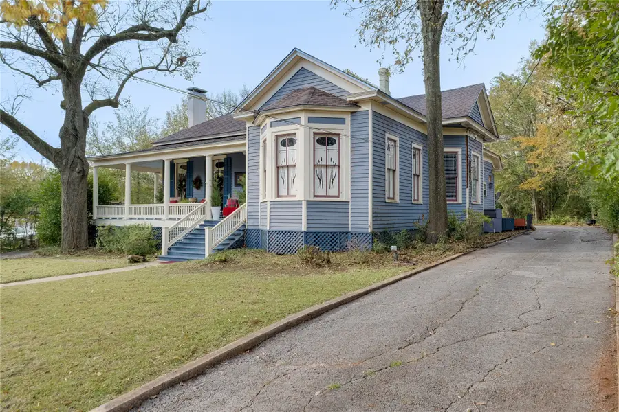 1011 S Sycamore Street, Palestine, TX 75801 - Image #3