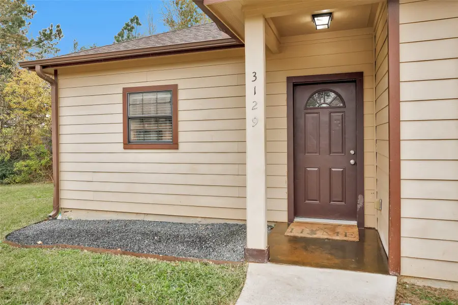 3129 Molly Drive, Huntsville, TX 77340 - Image #3