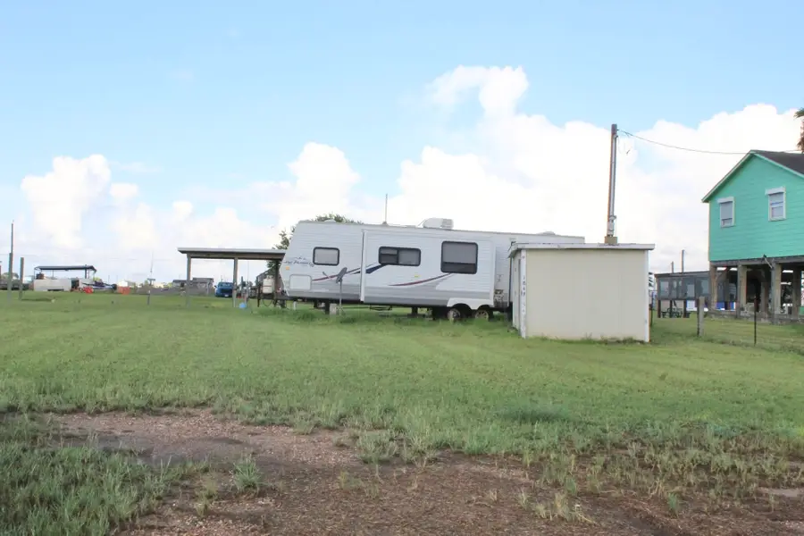 1842 Hall Avenue, Sargent, TX 77414 - Image #2