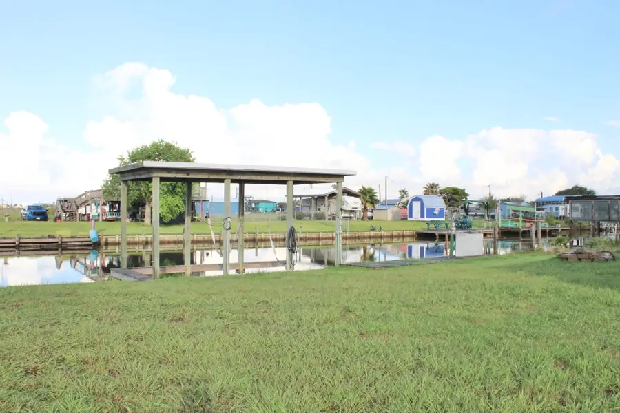 1842 Hall Avenue, Sargent, TX 77414 - Image #3