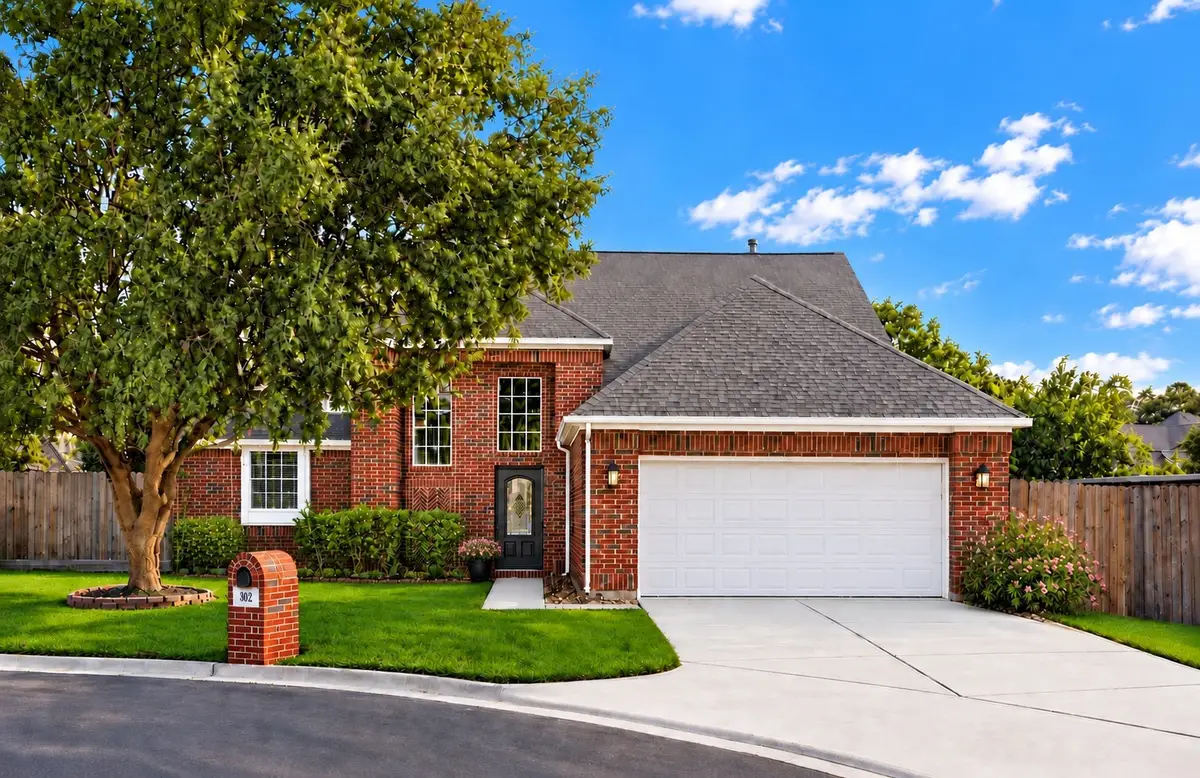 302 Harbor Cir, Montgomery, TX 77356 - #1