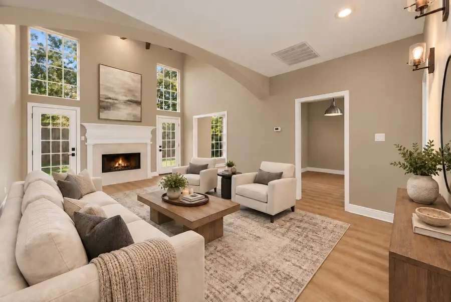 302 Harbor Cir, Montgomery, TX 77356 - #2