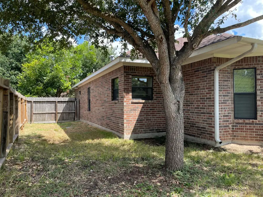 3910 Cork Drive, Houston, TX 77047 - #2