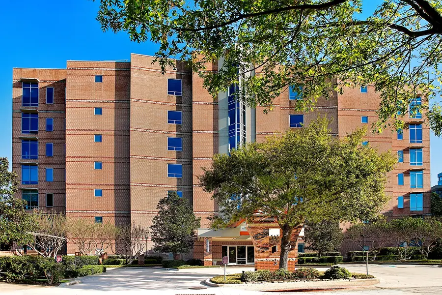 3 Waterway Court #4D, The Woodlands, TX 77380 - #2