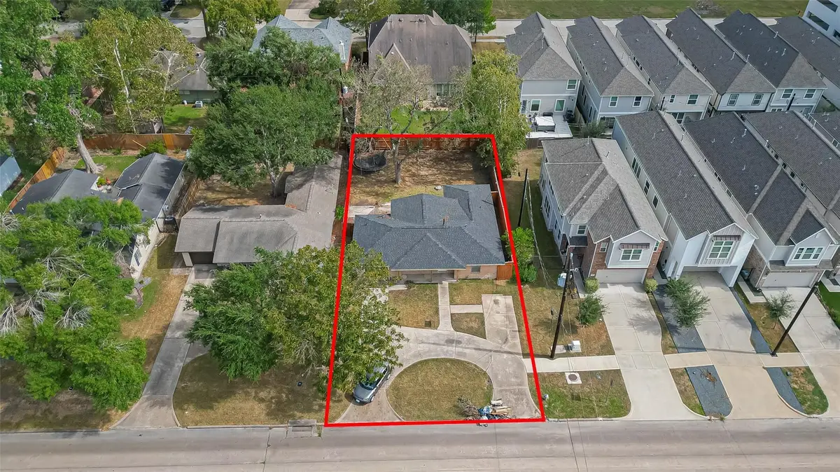 5609 Newcastle Street, Bellaire, TX 77401 - #1