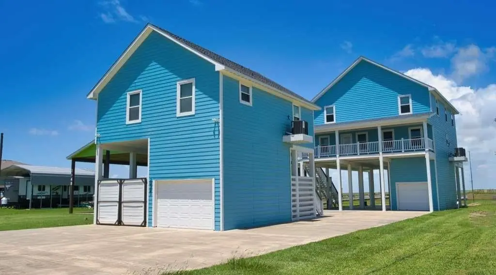 2028 County Road 201, Sargent, TX 77414 - #1