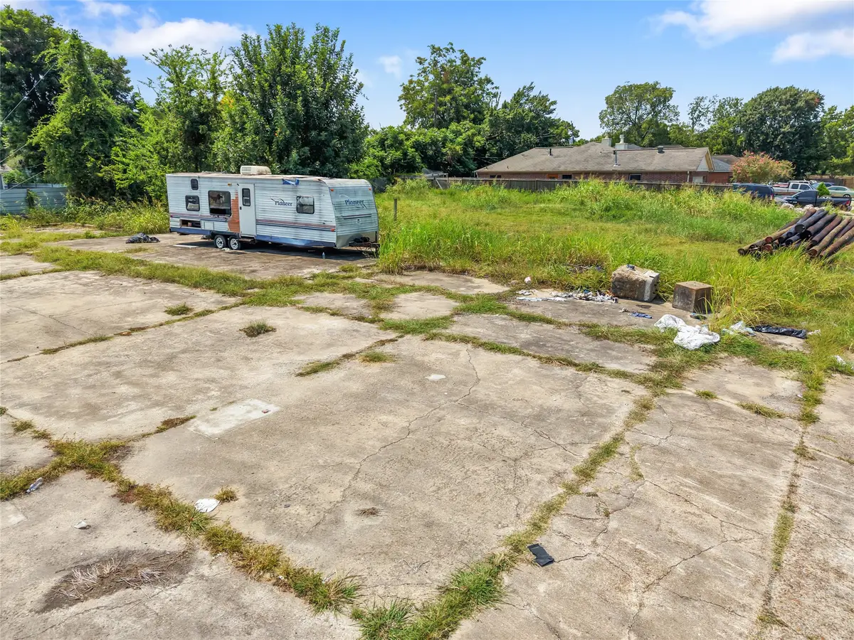 8626 Martin Luther King Boulevard, Houston, TX 77033 - #1