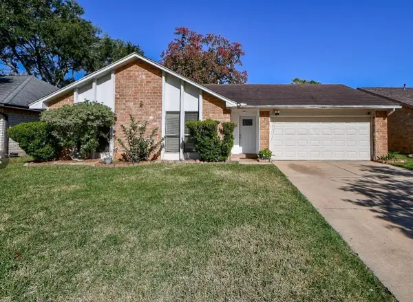 3031 Shawnee Drive, Sugar Land, TX 77479