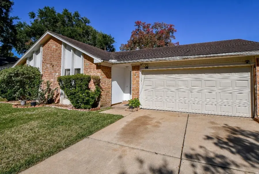 3031 Shawnee Drive, Sugar Land, TX 77479 - Image #3