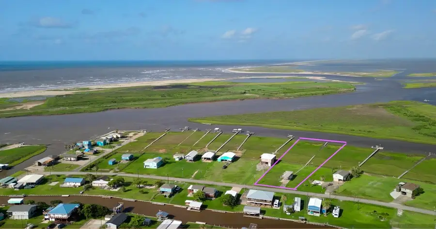 2252 County Road 201, Sargent, TX 77414 - Image #2