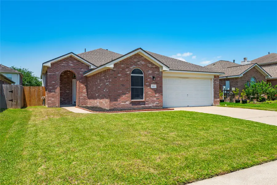 123 Sunset Falls Drive, La Marque, TX 77568 - #2