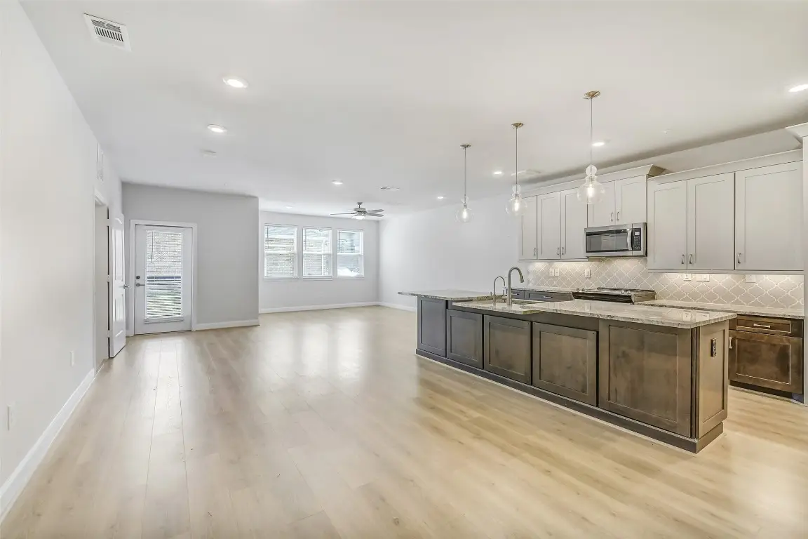 6804 Westview Drive #2106, Houston, TX 77055 - #1