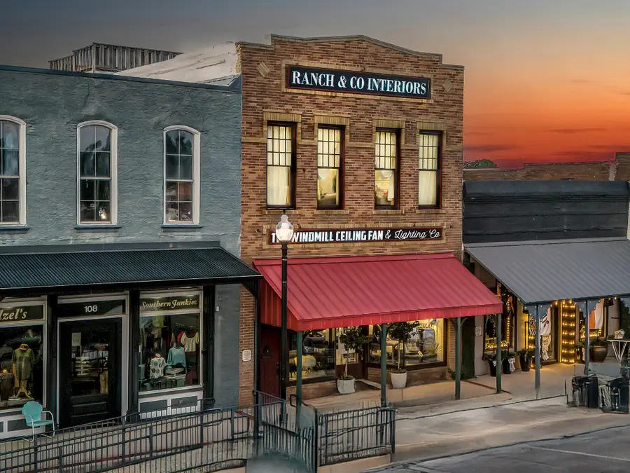 106 W Main Street Street, Pilot Point, TX 76258 - #2