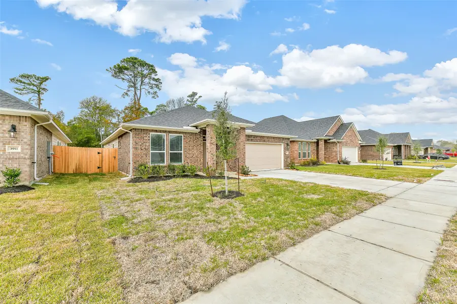 3915 Sugardale Street, Baytown, TX 77521 - #3