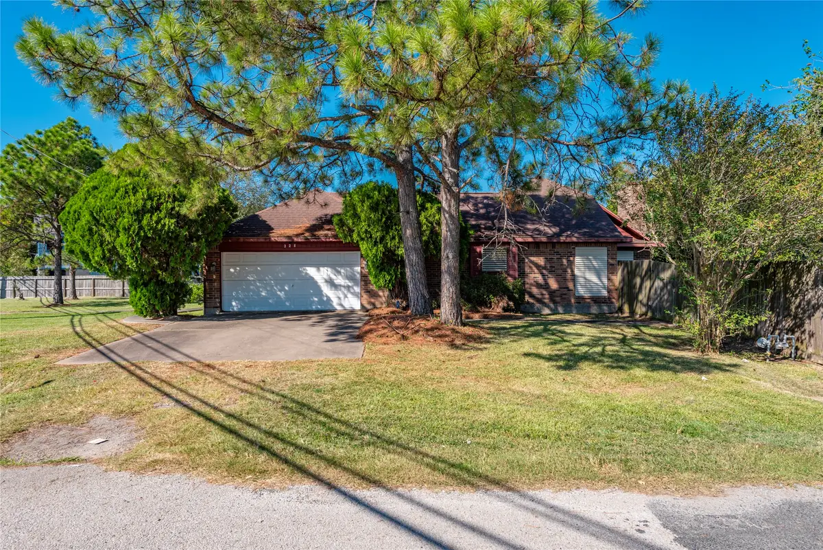 328 S Oak Street, Texas City, TX 77591 - Image #1