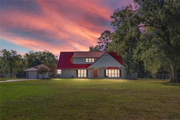 2920 Grace Lane, Highlands, TX 77562