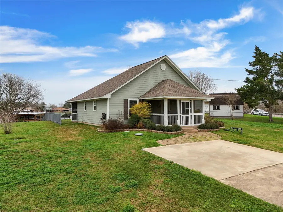 5317 County Road 868e, Brazoria, TX 77422 - Image #2