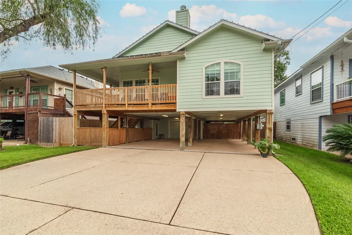 315 West Drive, Kemah, TX 77565 - #1