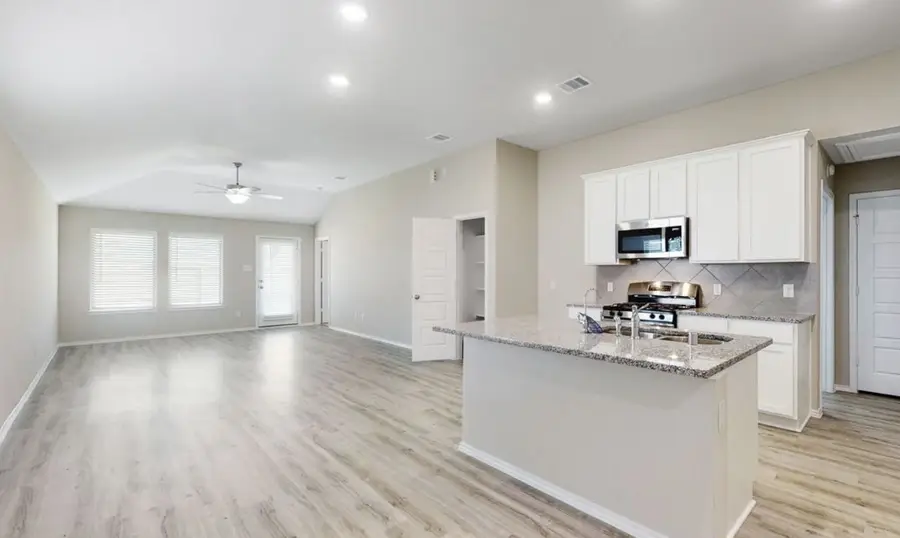 1188 Filly Creek Drive, Alvin, TX 77511 - Image #2