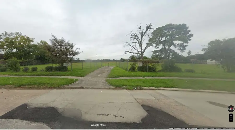12500 Frazier River Drive, Houston, TX 77050 - Image #2