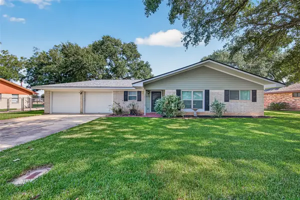 1405 Ladelle Street, Wharton, TX 77488