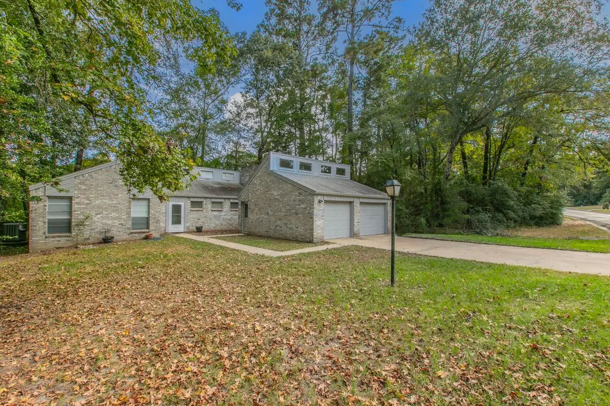 164 Westwood Drive E, Trinity, TX 75862 - Image #1