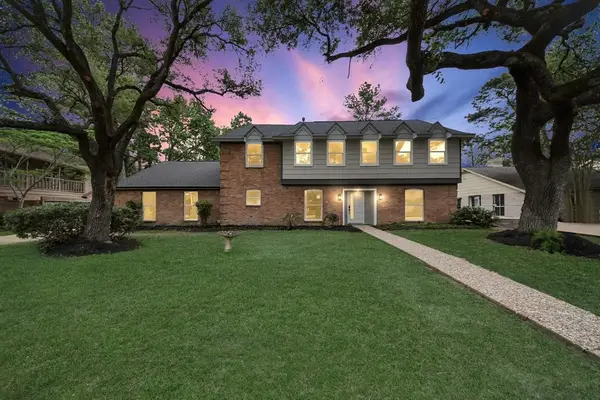 14643 Ravenhurst Lane, Houston, TX 77070