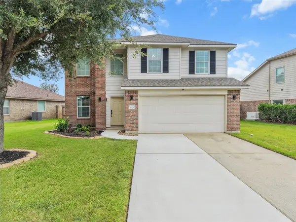 140 Rustic Colony Lane, Dickinson, TX 77539