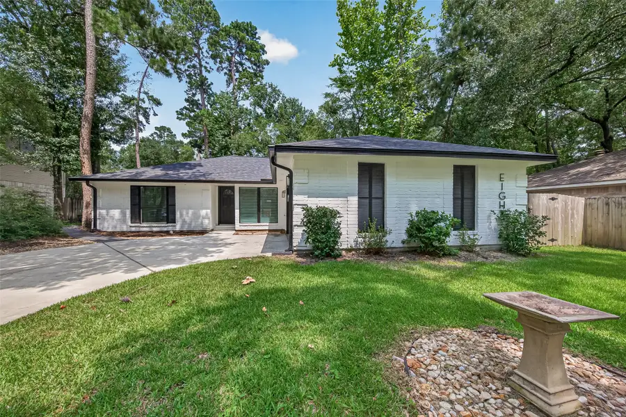 8 N Brook Pebble Court, The Woodlands, TX 77380 - #2