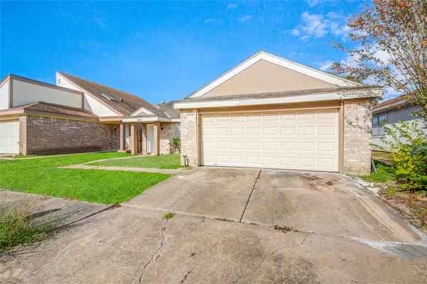 12814 Village Gate Drive, Houston, TX 77082