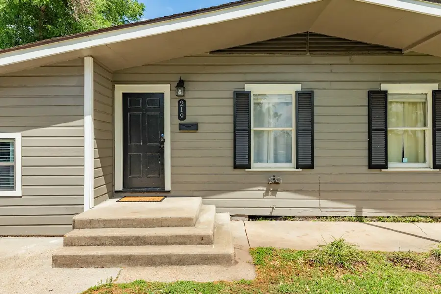 219 Camellia Street, Lake Jackson, TX 77566 - #3