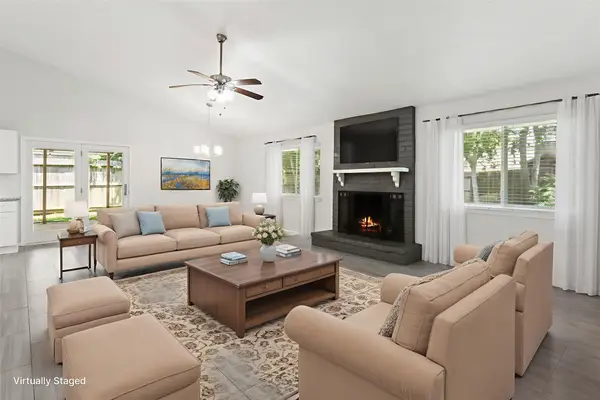 16915 Stardale Lane, Friendswood, TX 77546