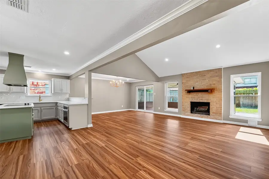 826 Halewood Drive, Houston, TX 77062 - Image #2