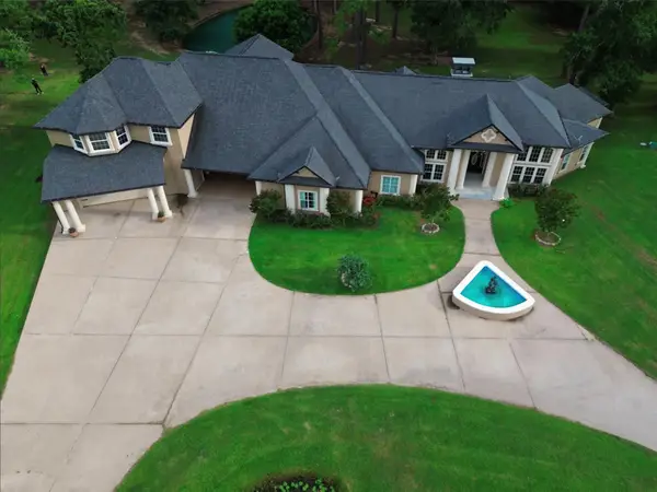 32660 Willow Bend Road, Waller, TX 77484