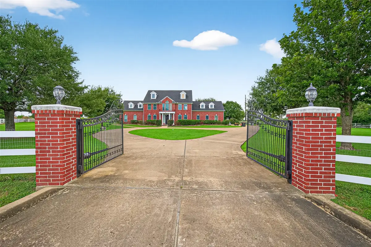 19931 Stone Creek Court, Tomball, TX 77377 - Image #1