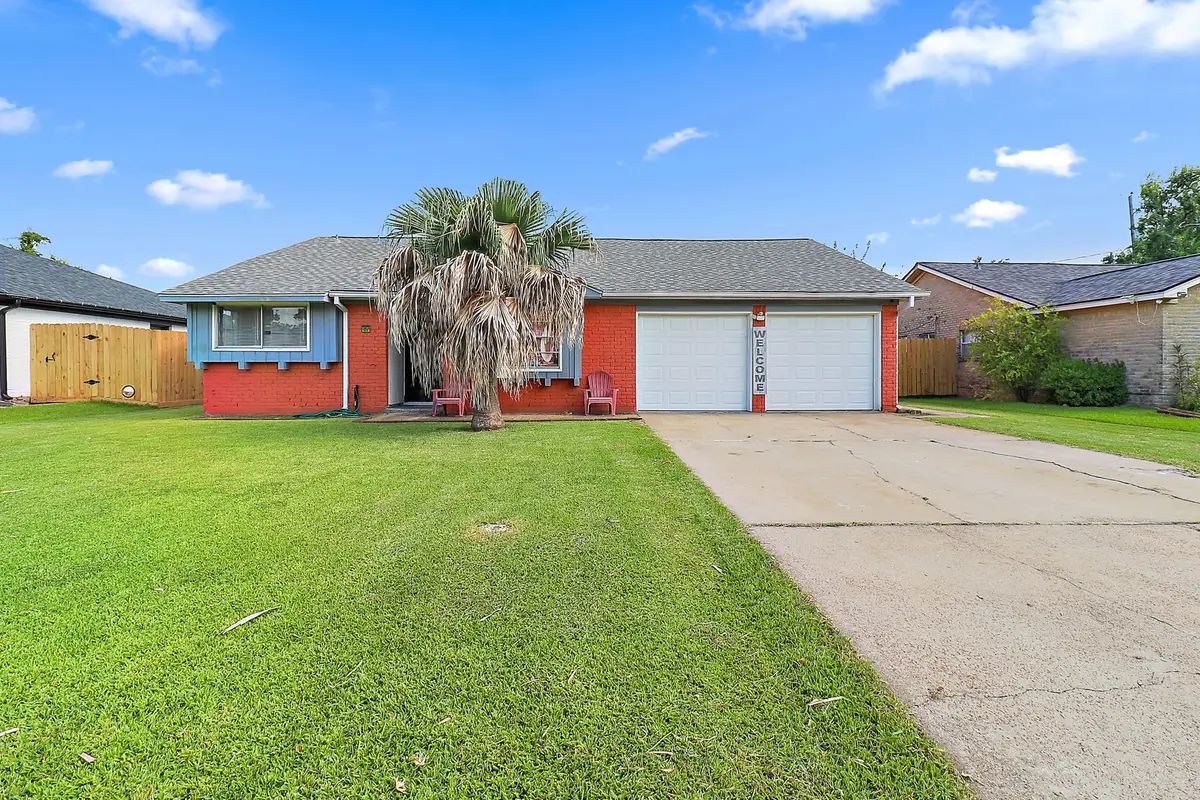 111 Grantham Road, Baytown, TX 77521 - Image #1