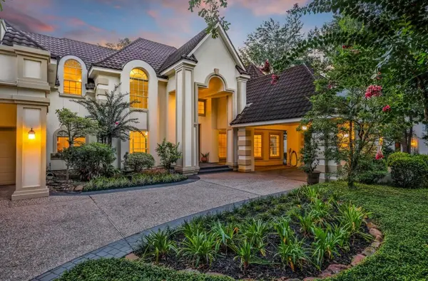 35 W Isle Place, The Woodlands, TX 77381