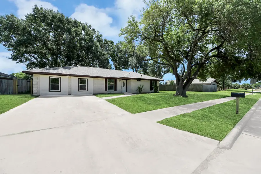 4703 Quail Hollow Drive, Baytown, TX 77521 - #2