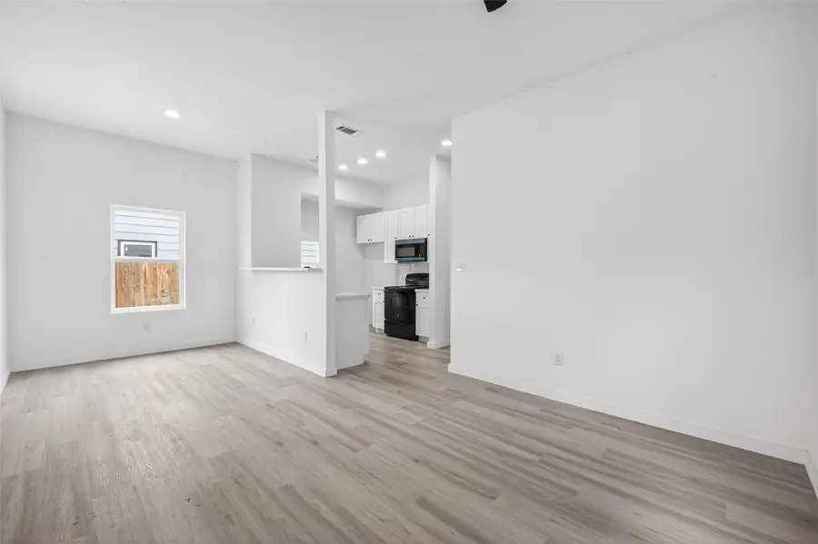 9007 Hilda Street, Houston, TX 77033 - #3