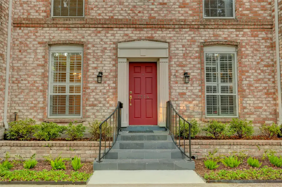 7514 Olympia Drive, Houston, TX 77063 - Image #2