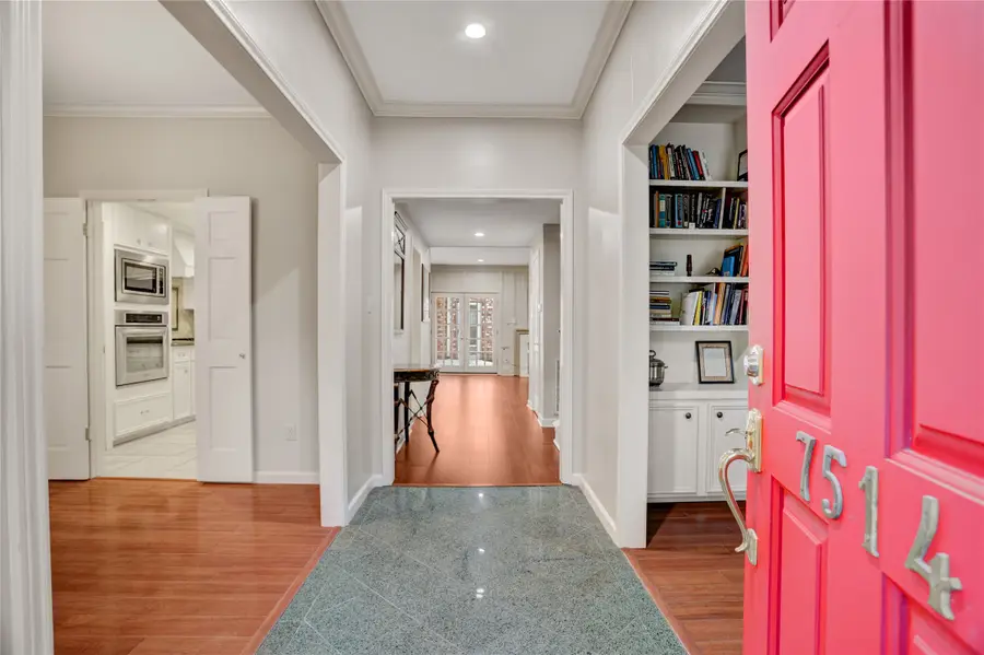 7514 Olympia Drive, Houston, TX 77063 - Image #3