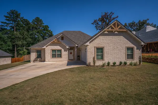 215 Millridge, White Oak, TX 75693