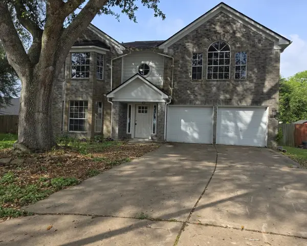 129 Corral Court, Angleton, TX 77515