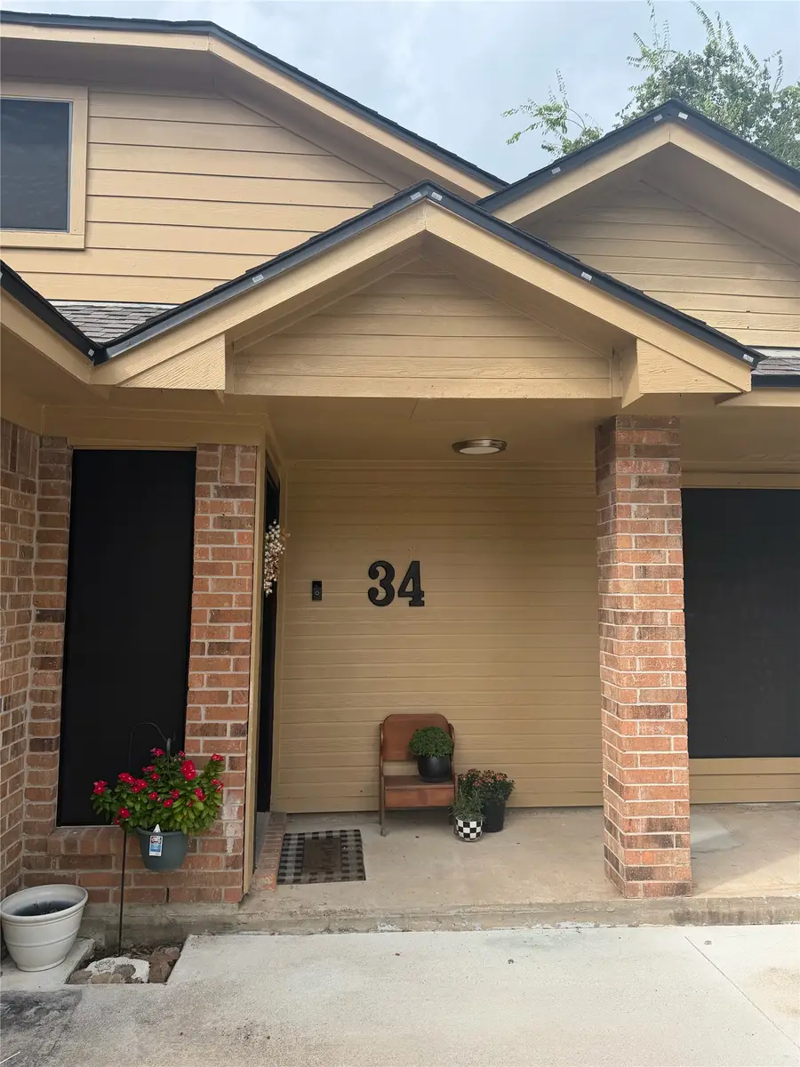 34 Alexander Court, Angleton, TX 77515 - #3